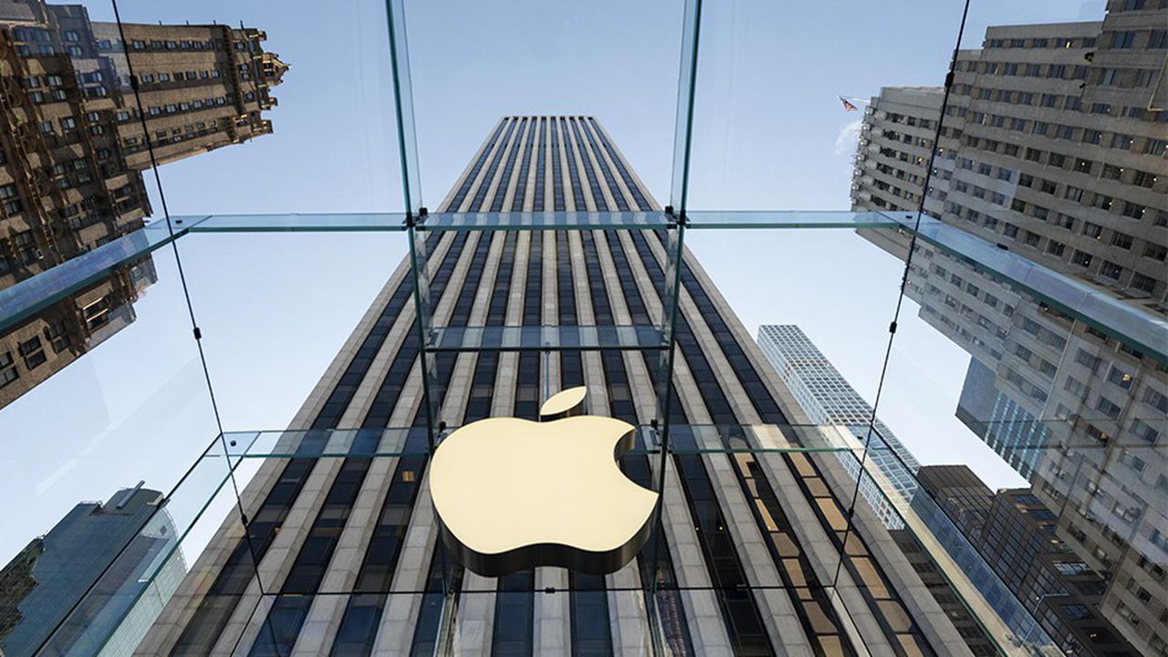 Apple, iPhone kutularından aksesuarları çıkartarak rekor kazanç sağladı