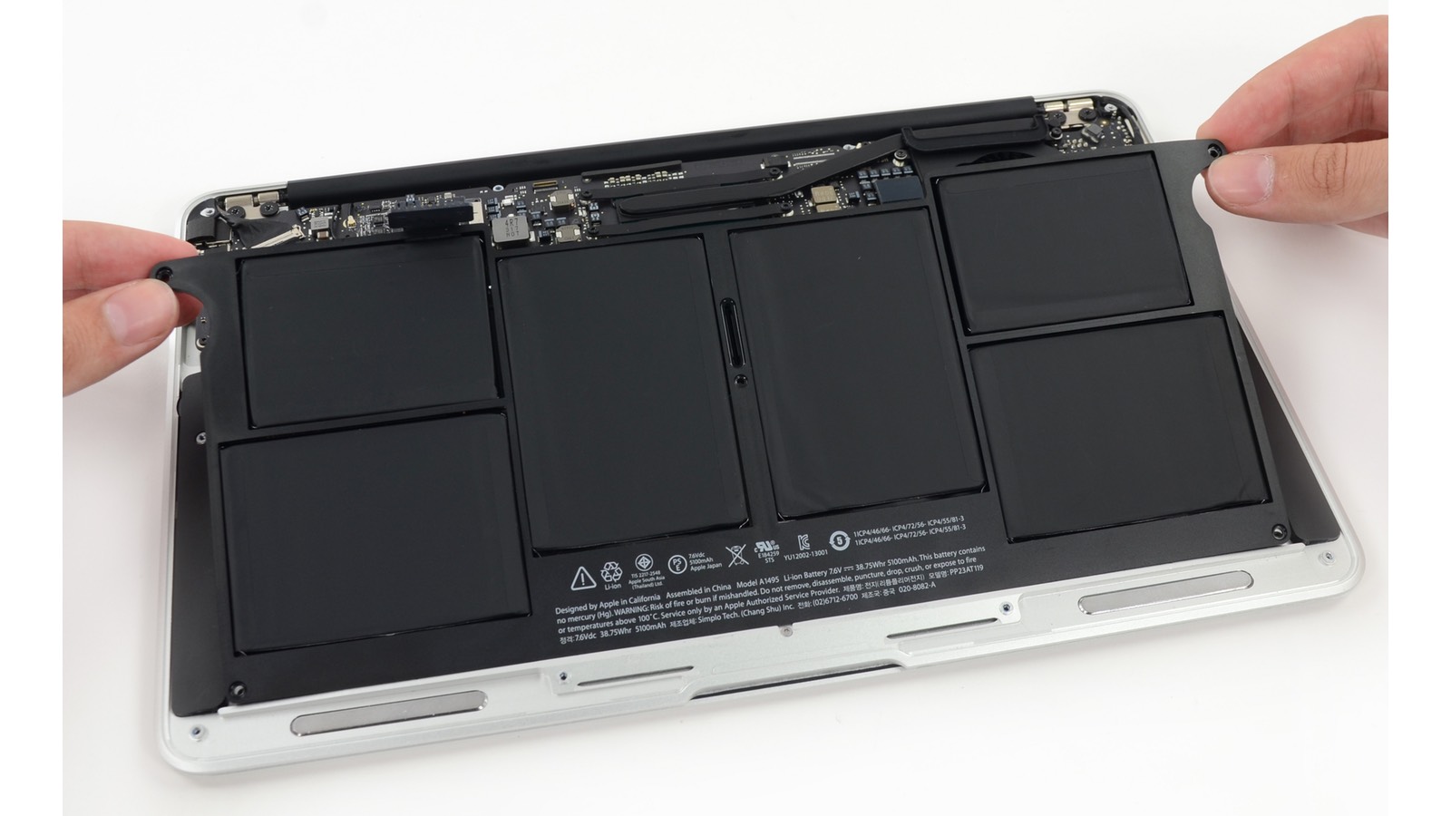 MacBook Air Batarya Değişimi