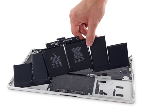 MacBook Pro Batarya Değişimi